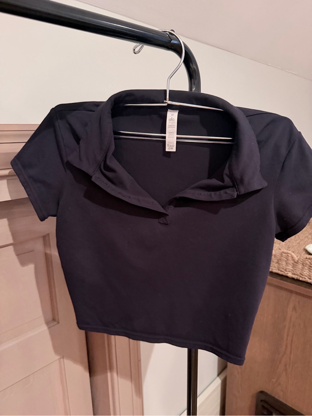 ALO Yoga Choice Cropped Polo Black Size M